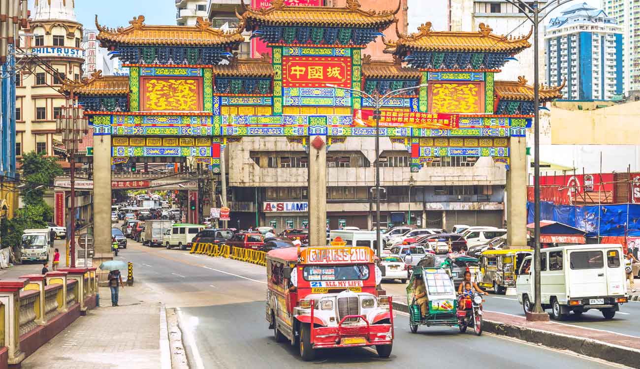 Foreign Destinations in the Philippines: Binondo Chinatown Arch