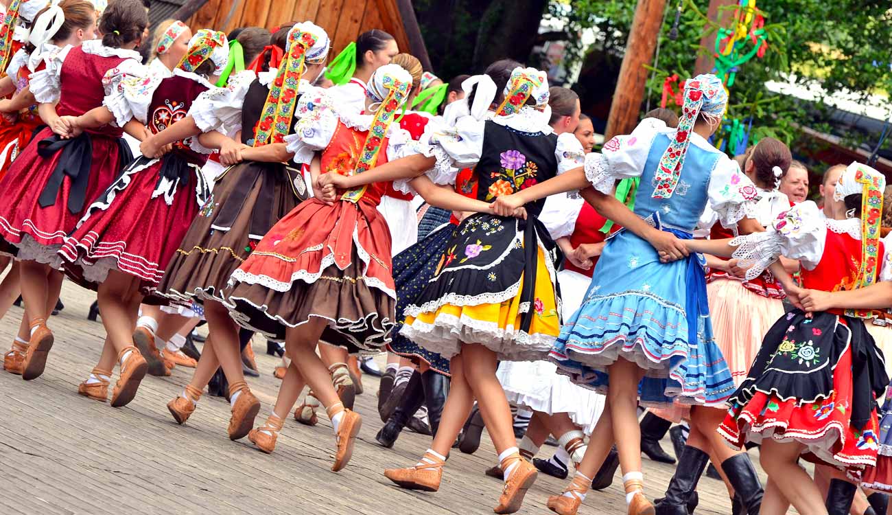 Slovakia Folk Dance