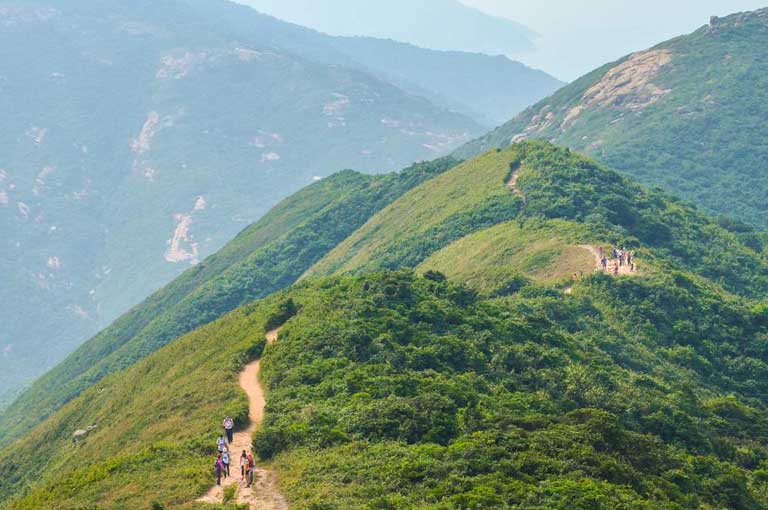 Hong Kong Itinerary: Dragon's Back Trail