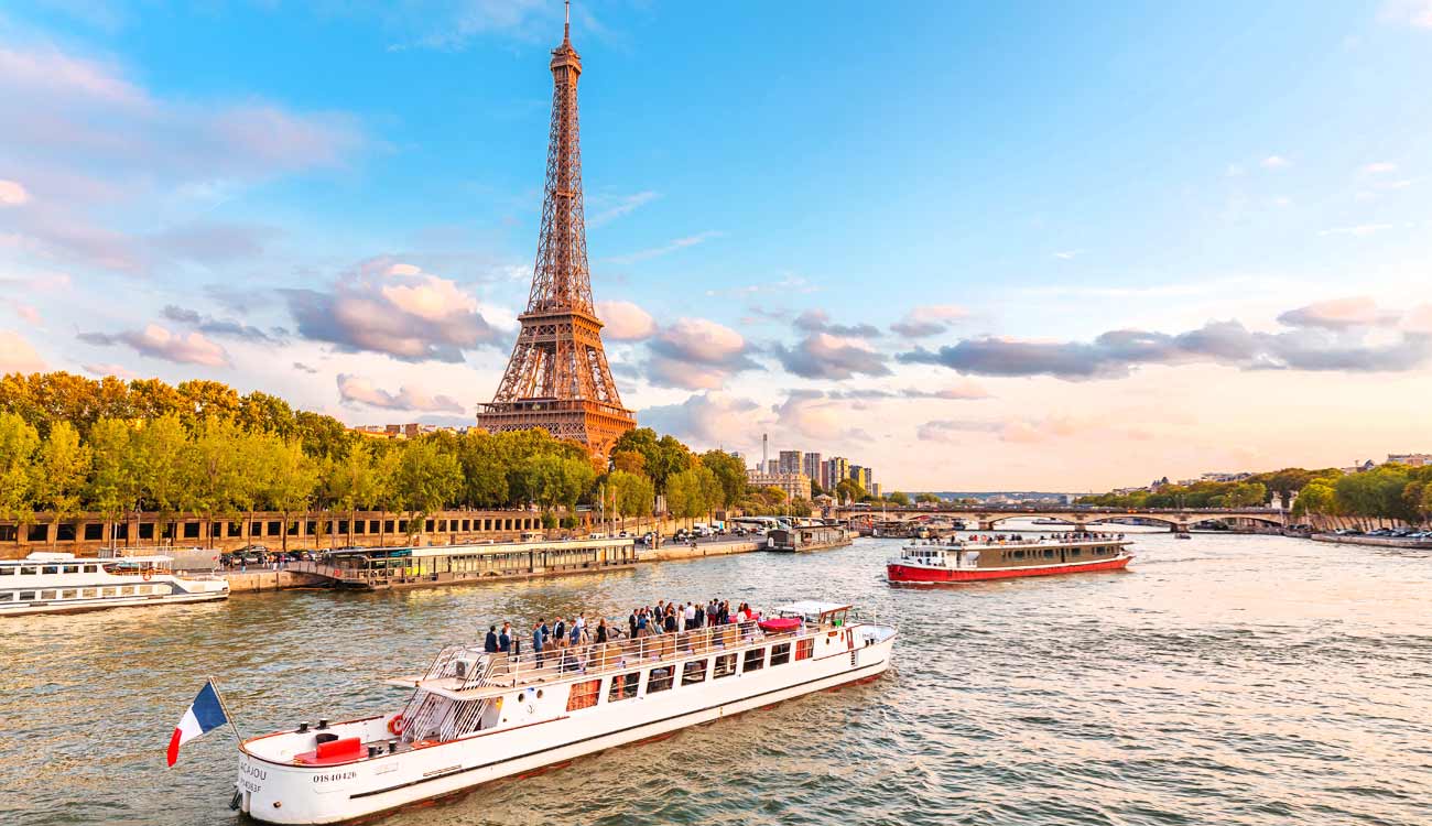 Seine River Cruise: Bastille Day Fireworks Paris