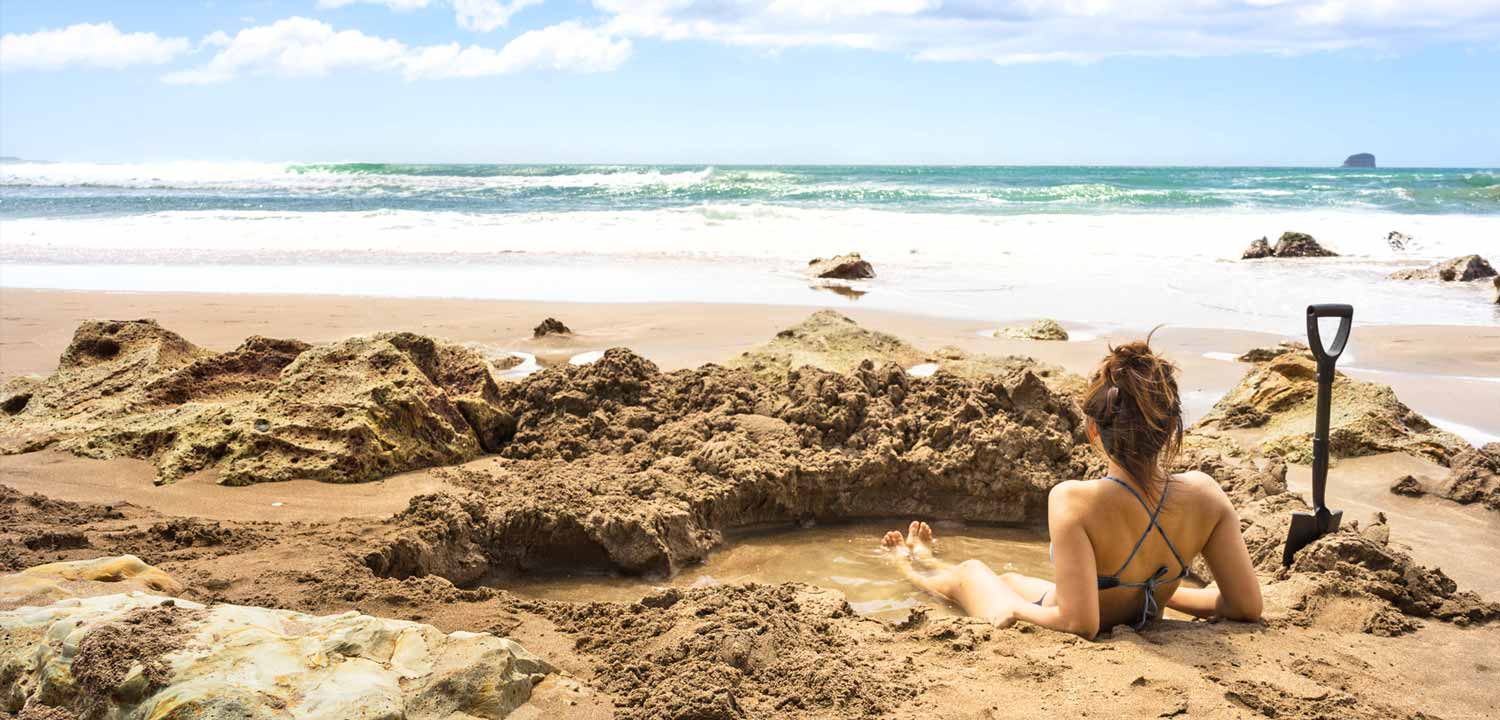 New Zealand Road Trip Itinerary: Hot Water Beach