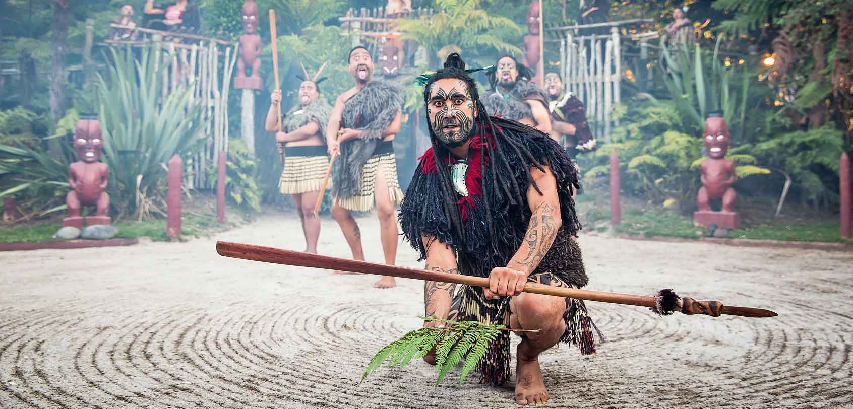 Things to Do in North Island : Tamaki Maori Village