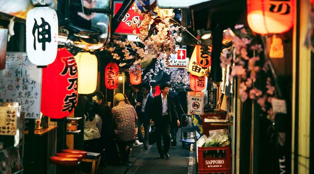 Arigato Japan: Tokyo Walking Food Tour to Non-Touristy Spots in Yurakucho, Ginza, & Shimbashi