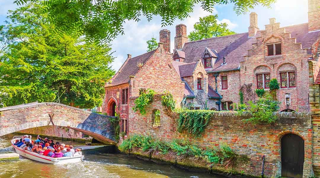 Things to Do in Bruges: A Picturesque Medieval Town in Belgium