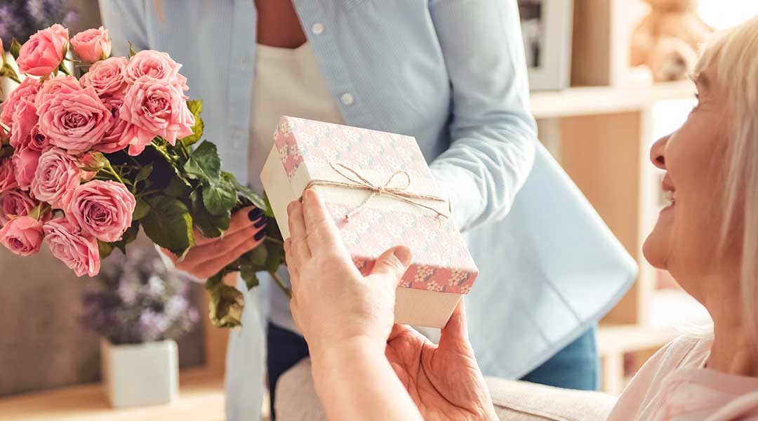 30 Unique & Awesome Mother’s Day Gifts for Mom (2024 Guide per Category)